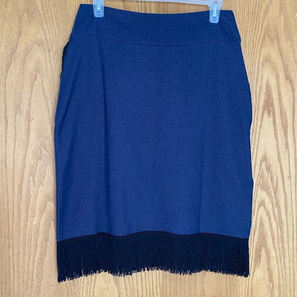 Fringe Western Skirt 🆕 - Picture 2 of 12